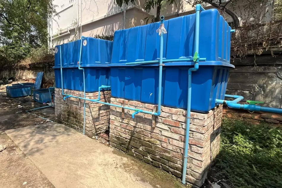 Des réservoirs d’eau à Mandalay