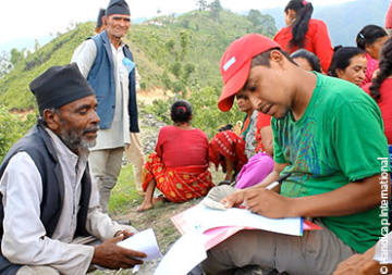 Népal : la population touchée décide de son avenir